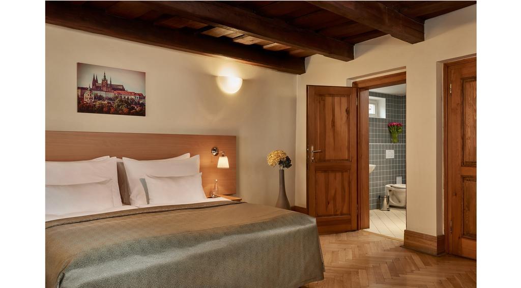Mostecka 12 Hotel Praga